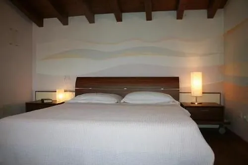 Corte Uccellanda Relais Monzambano