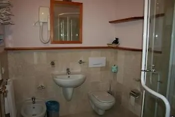 Corte Uccellanda Relais 몬잠바노 아파트호텔